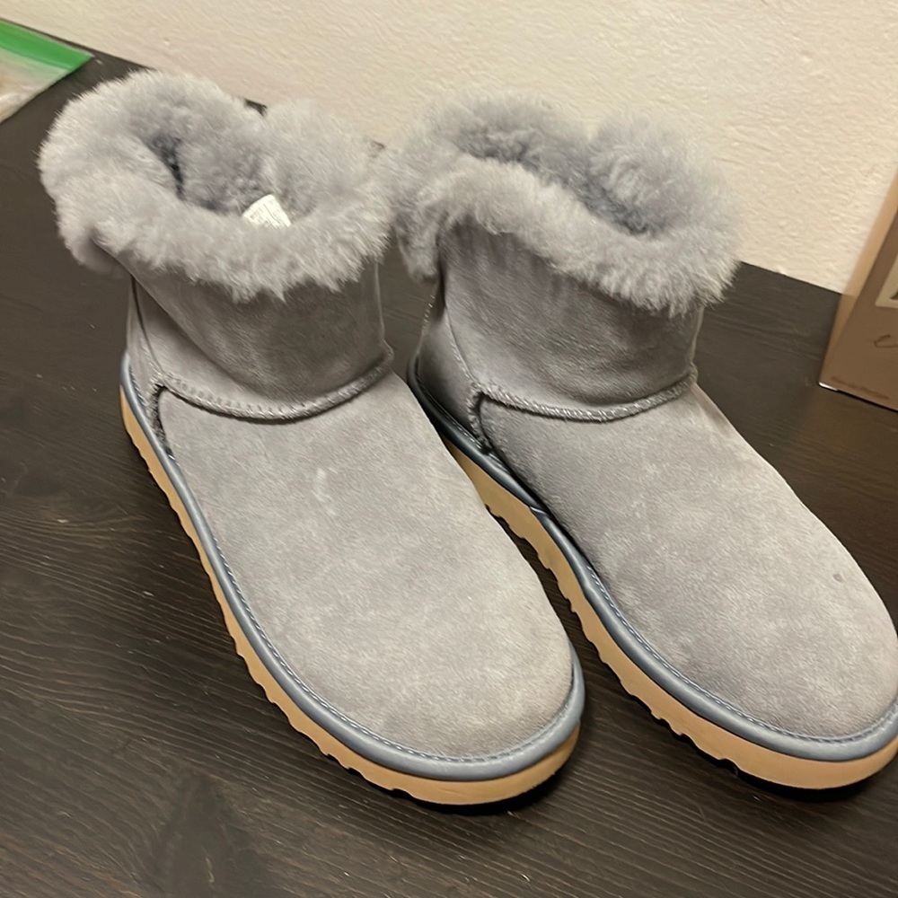 Very cute and stylish grey/blue UGG boots with rhinestones